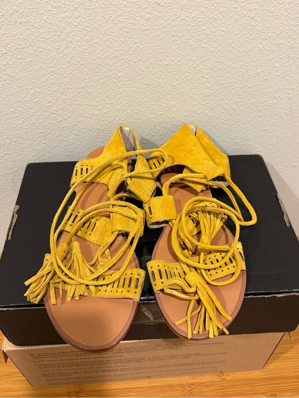 Caslon Women’s Yellow Suede Lace-Up Fringe Sandals 6M
